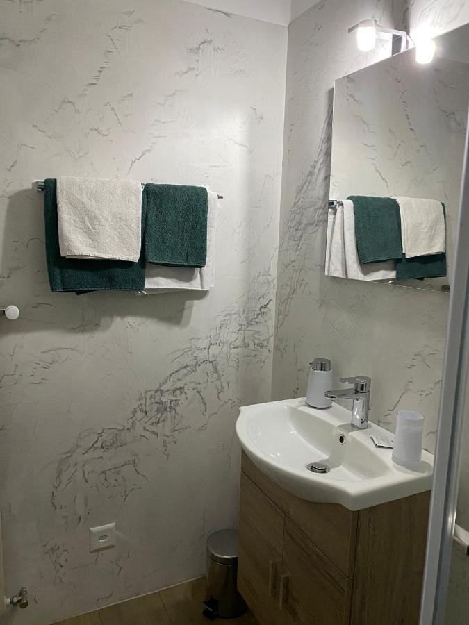 Cugnasco德尔庞特饭店住宿加早餐旅馆 外观 照片